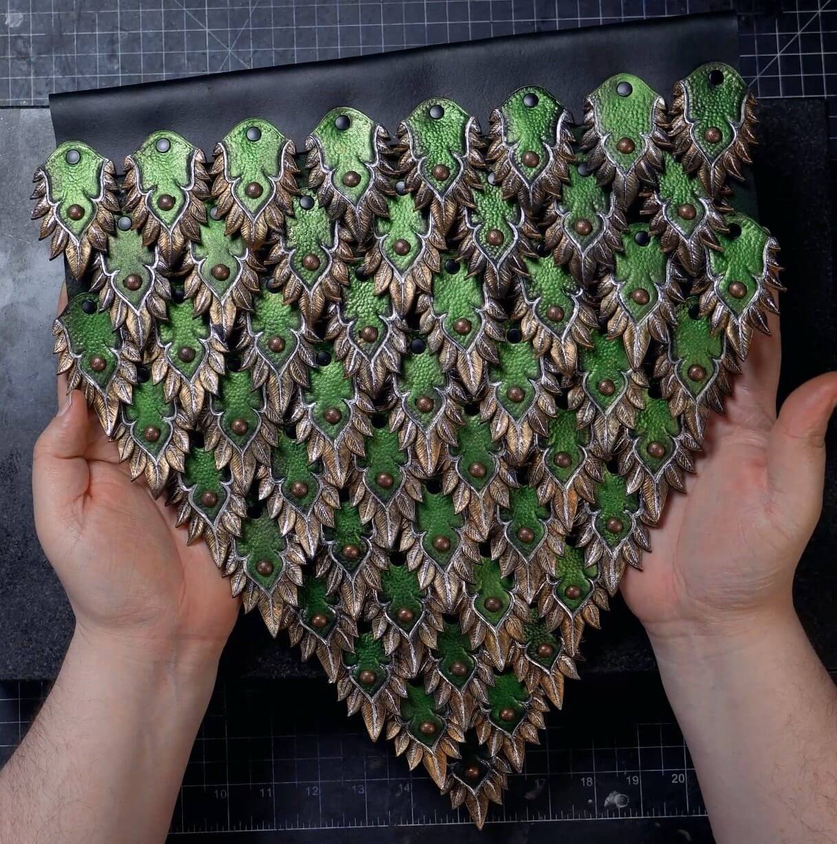 Elven Lord Scale Skirting Pattern
